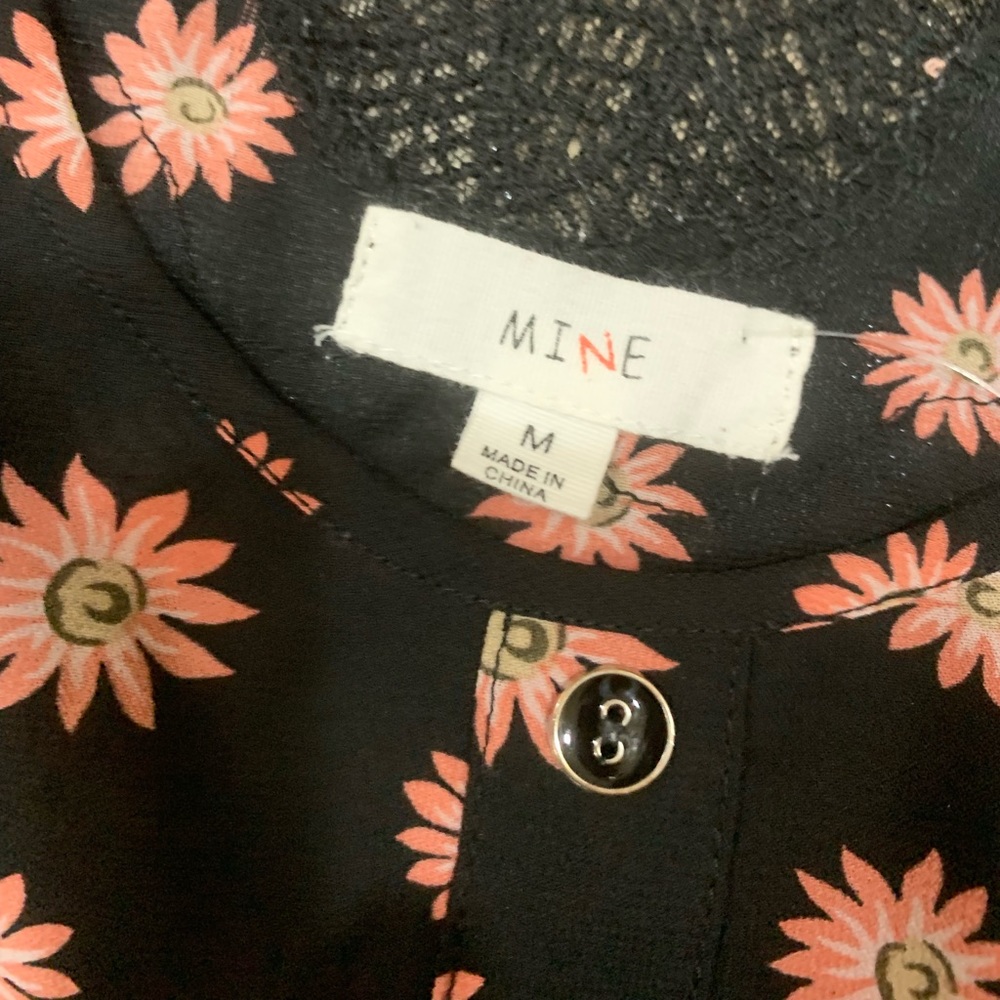 Sheer floral blouse with lace back - Picture 7 of 7